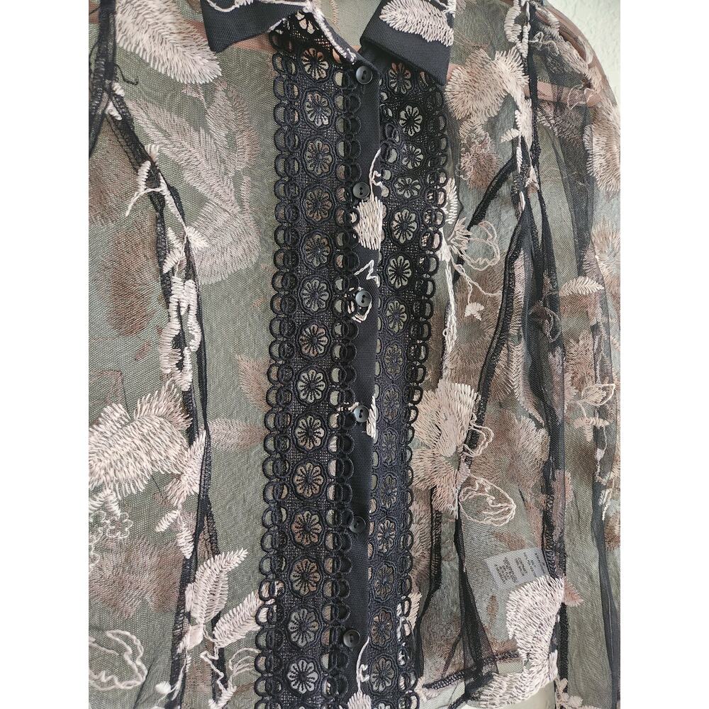 Peach Women's Sheer Embroidered Floral Button Up Blouse M - Picture 4 of 7